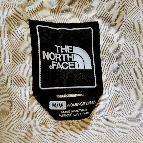 The North Face Women's Rain Jacket. - Picture 3 of 15